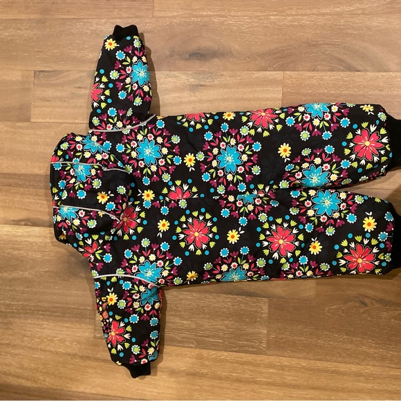 Hannah Anderson kids use snowsuit good condition - Picture 2 of 4